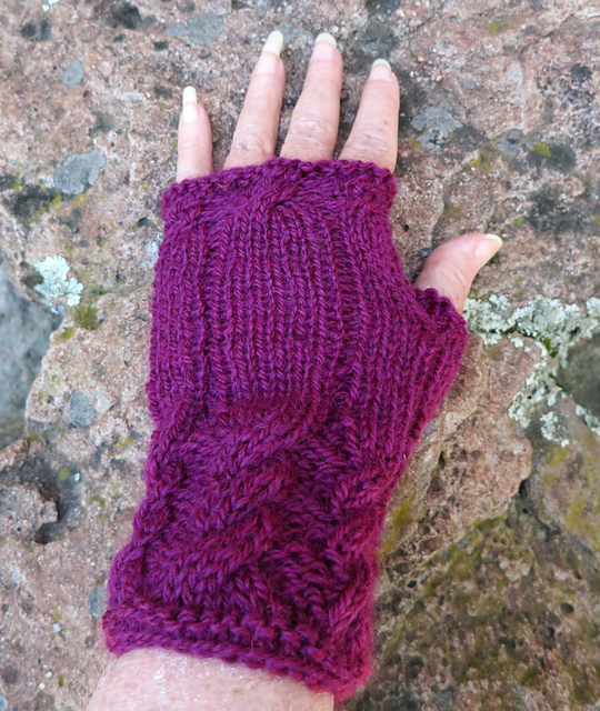 Close Cable Mitts