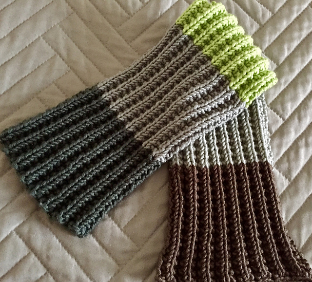 #39 Reversible Ribbed Scarf