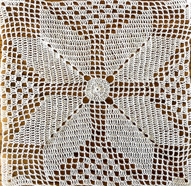 Arrowhead-Design Bedspread