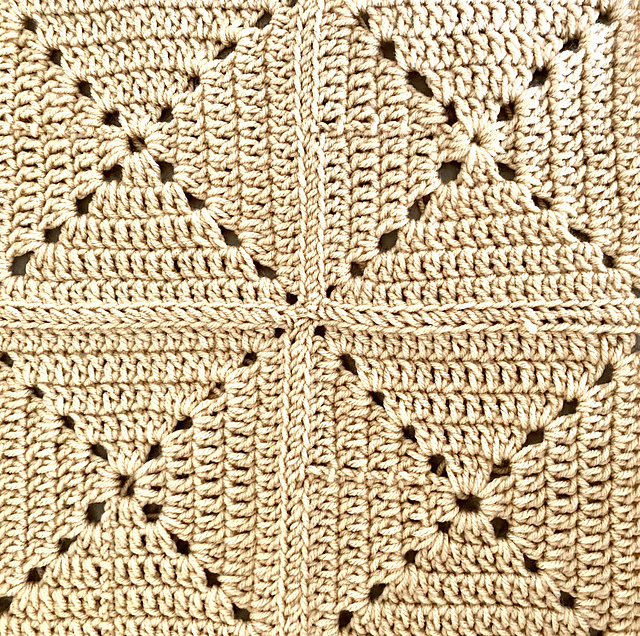 Peachy Crib Cover