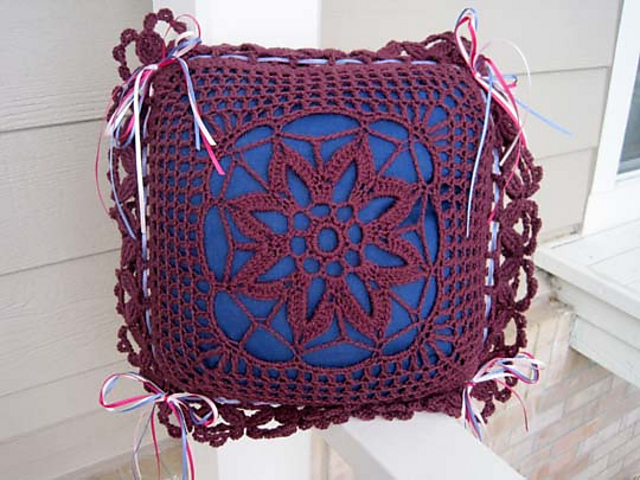 Flower Filet Pillow Cover
