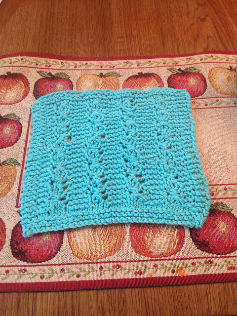 Cloverleaf Eyelet Cable