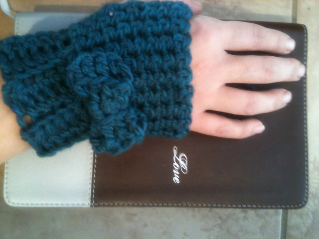 Bow Tie Fingerless Gloves