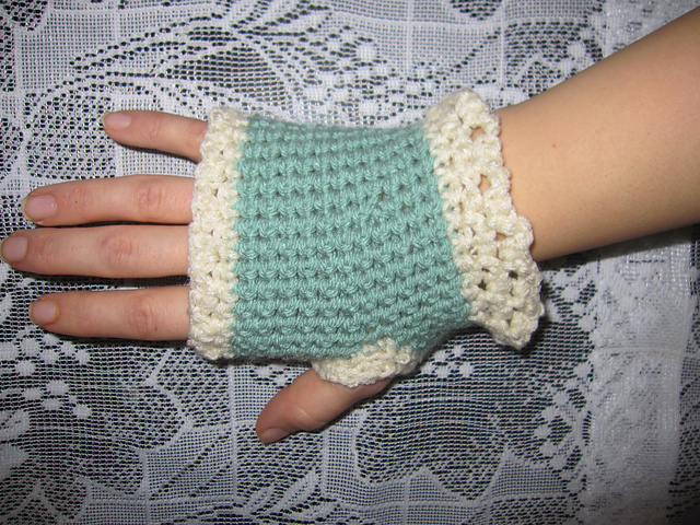Fingerless Lacy Gloves