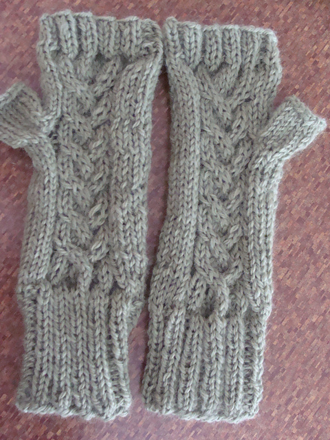 Cabled Fingerless Gloves