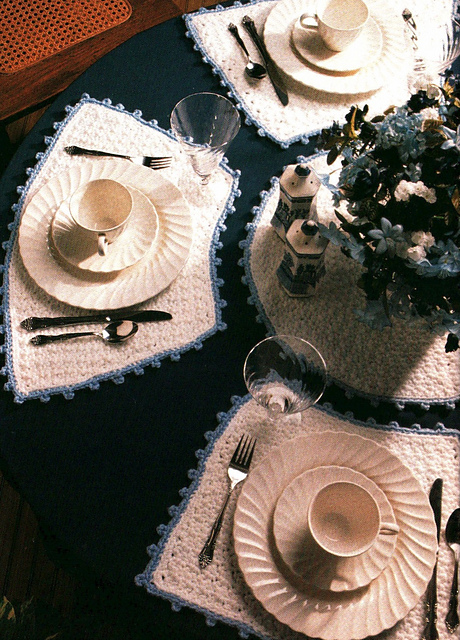 Round Table Set
