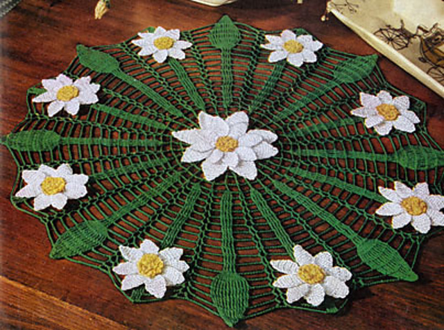 Daisy Web Doily #FD-443