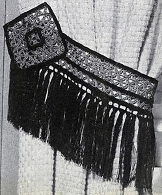 Fringed Tie-Back #8009