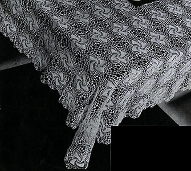 Colony Club Tablecloth #7015