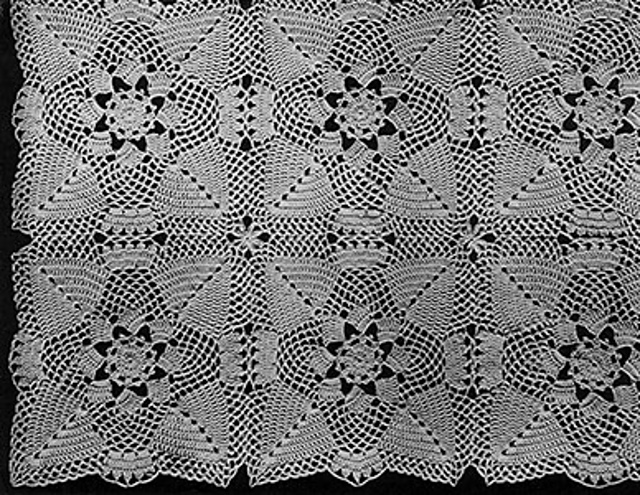 Pine Cone Bedspread #65