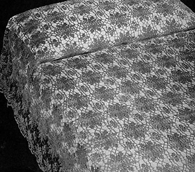 Queen Anne's Lace Bedspread #642