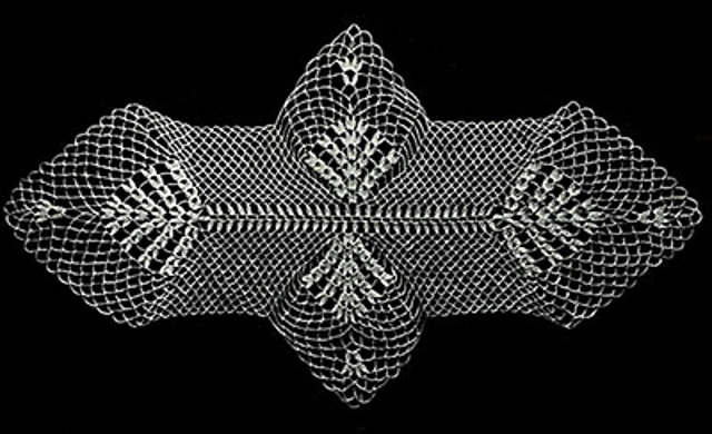 Pine Cone Doily #713