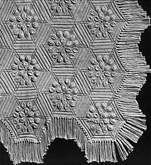 Petal Bedspread #652
