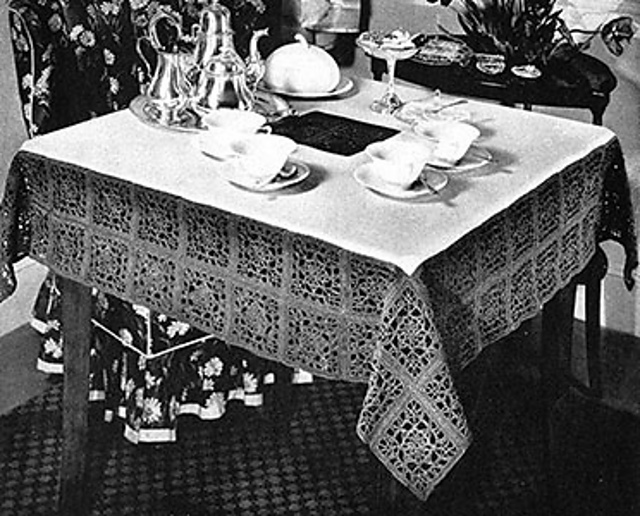 Five o'Clock Tablecloth #7154