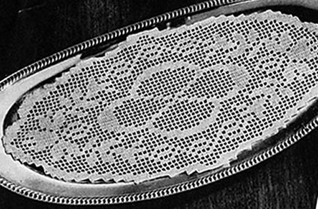 Bread Tray Doily #7259