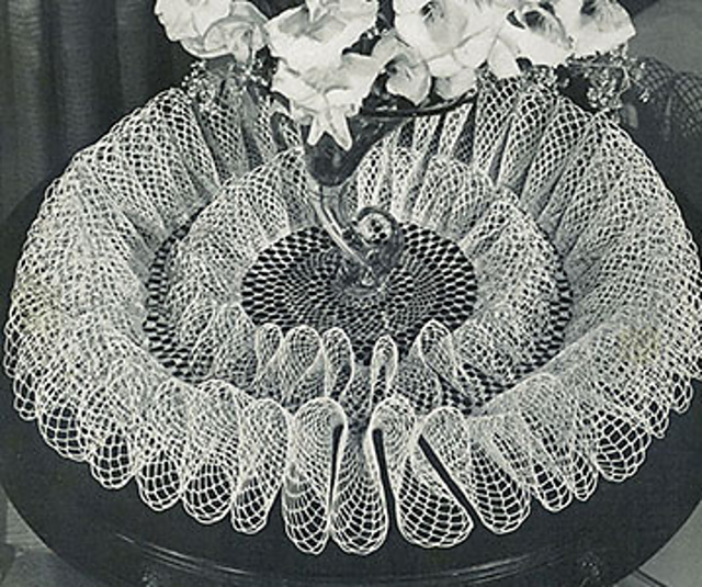 Frou-Frou Doily #12-53