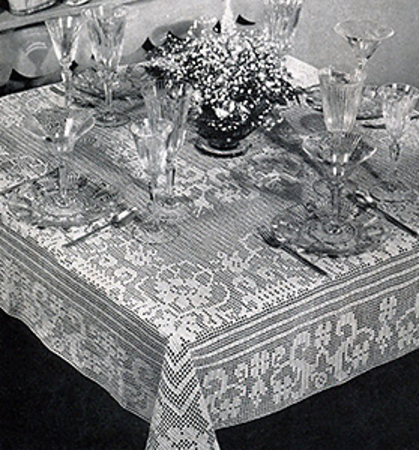 Aristocrat Tablecloth #7528