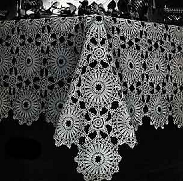 September Tablecloth #2809