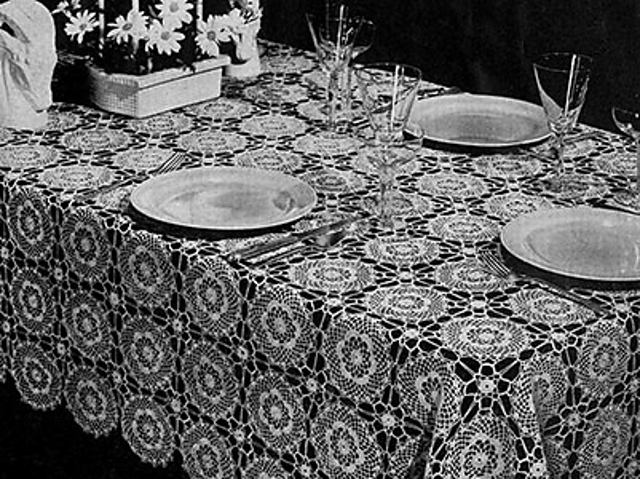 Lady Baltimore Tablecloth #7296