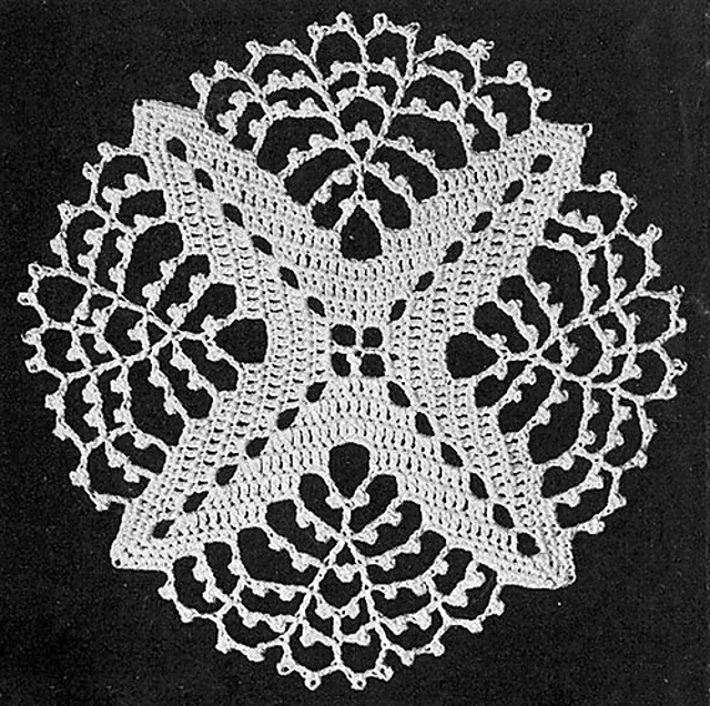 Smilin' Through Tablecloth #7249