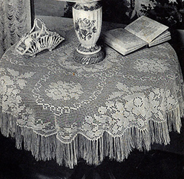 Queen Victoria Tablecloth #7607