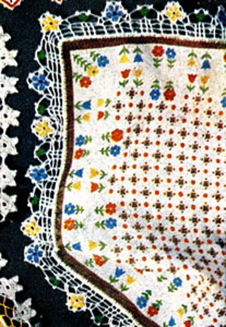 Flower Handkerchief Edging #S-148