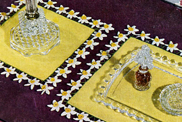 Narcissus Vanity Set Edging #EI-290