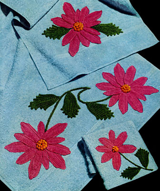Poinsettia Bath Set #TW-354