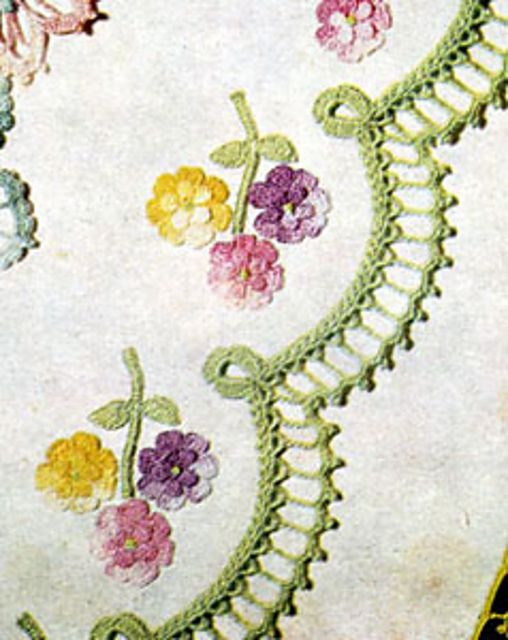 Pillow Case in Crocheted Embroidery #14