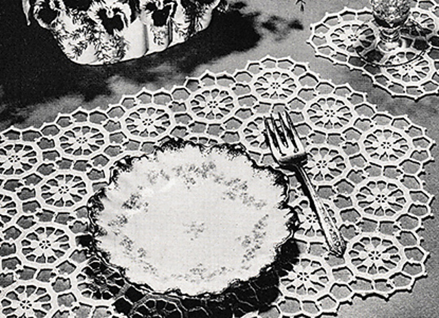 Rose Rings Doily Set #14