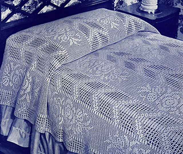 Arrow and Rose Bedspread #6111