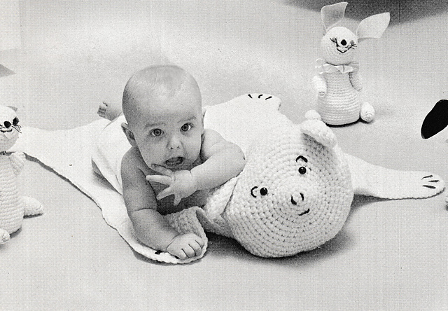 Crocheted Bear Rug #723-1