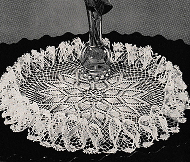 Pineapple Ruffle Doily #5910