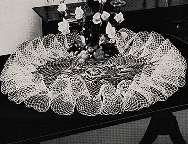 Victorian Ruffle Doily #5902