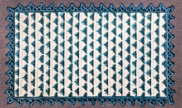 V's Table Mat Set
