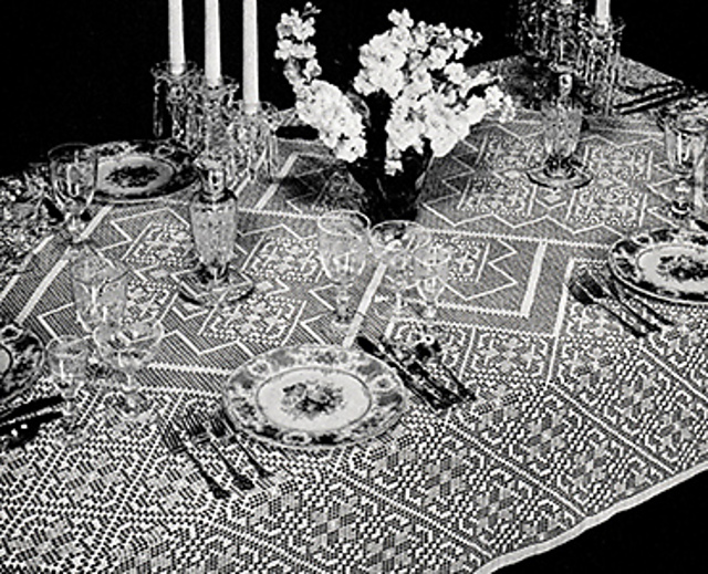 Richelieu Tablecloth #7363