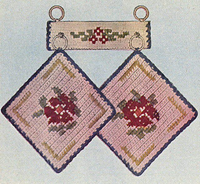 Poppy Pot Holder