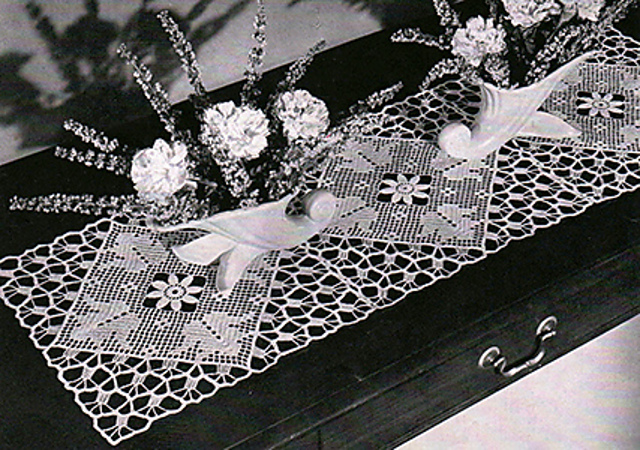 Formal Garden Runner #N-110