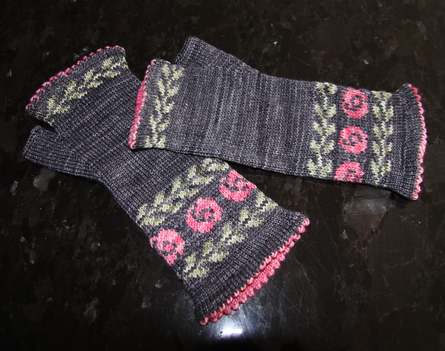 Wild Rose Mitts