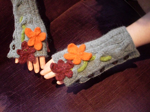 Beautiful Botanical Mitts