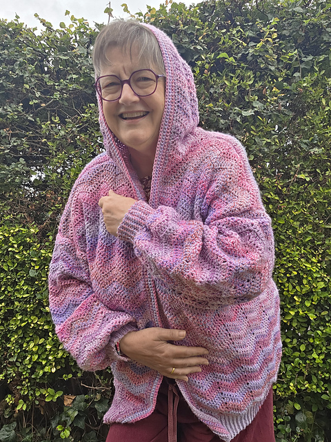 Ravelry: River Ripple Cardigan pattern by Diana Bensted
