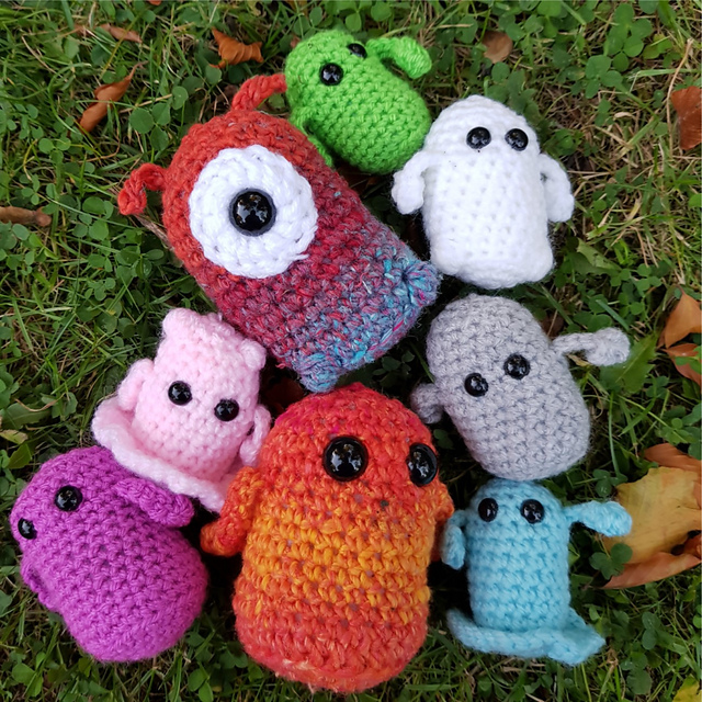 Mini Monster Amigurumi