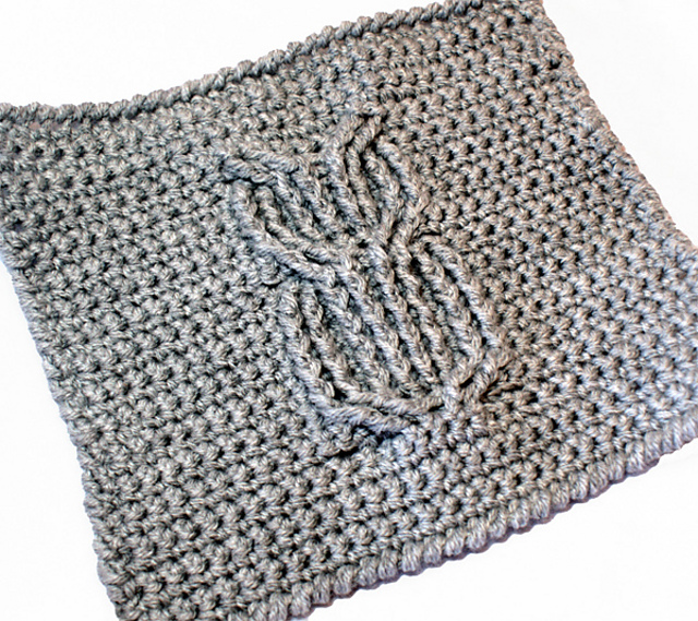 Cabled Owl Washcloth
