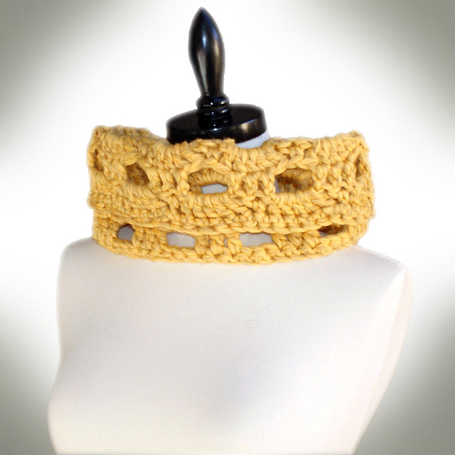 One Skein Window Cowl