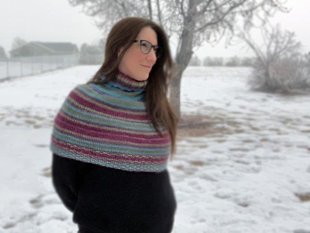 Plume Capelet