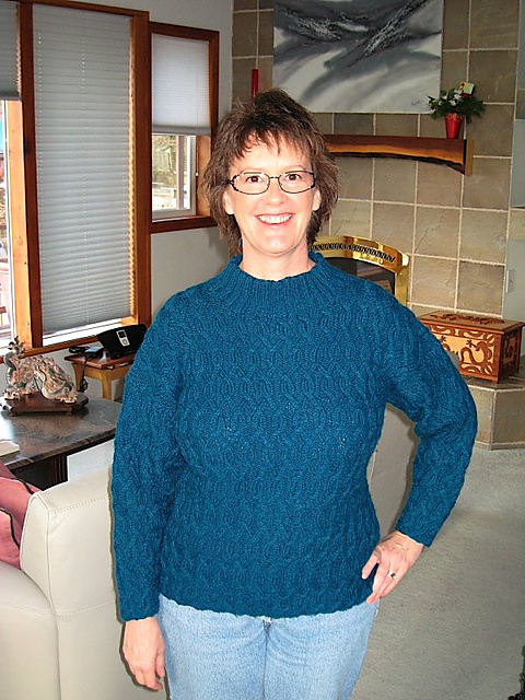 Serpentine Cables Pullover