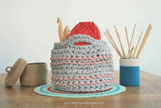A fabric yarn basket
