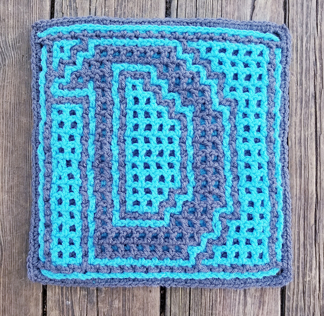 Monogrammed D 20