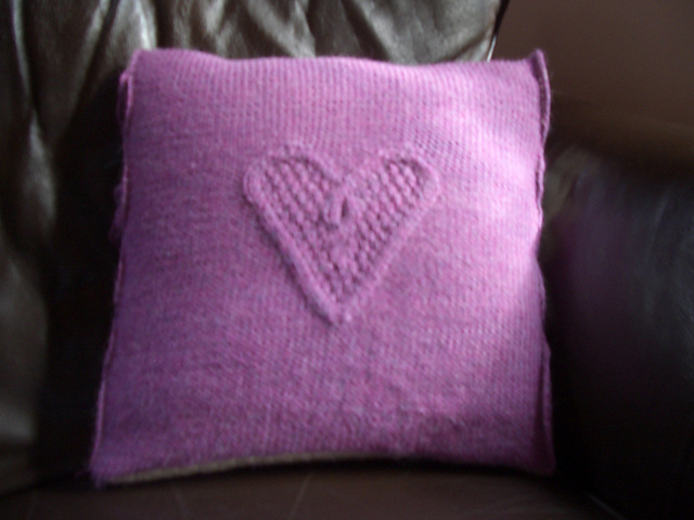 Cabled Heart Cushion
