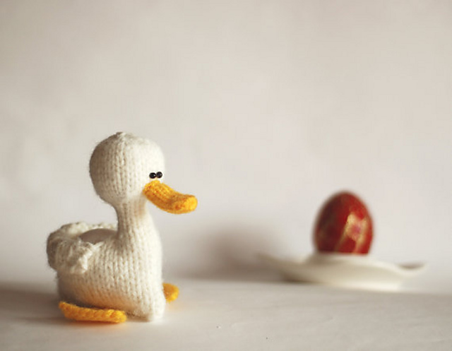 White duck for keeping warm breakfast egg